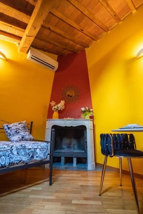22 Home - Parcheggio Privato - Accogliente - Collegamento Sardegna E Corsica Livorno Exteriör bild