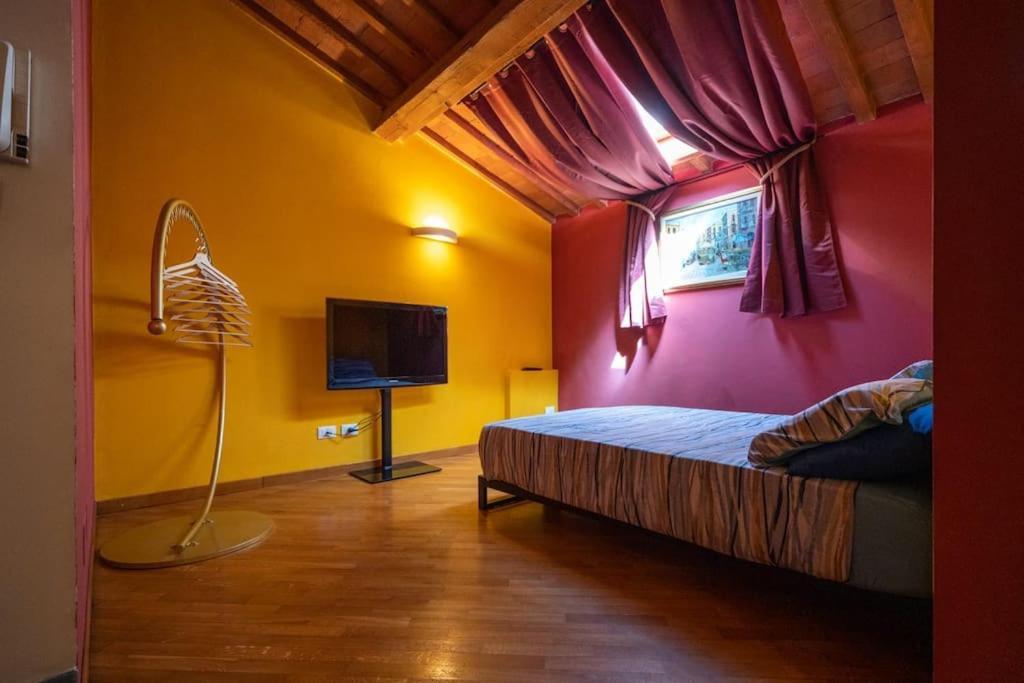 22 Home - Parcheggio Privato - Accogliente - Collegamento Sardegna E Corsica Livorno Exteriör bild